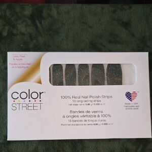 Color Street Dublin The Fun Green Nail Strips